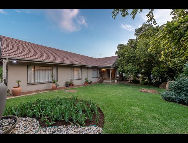 4 BEDROOM HOUSE FOR SALE IN GLENVISTA